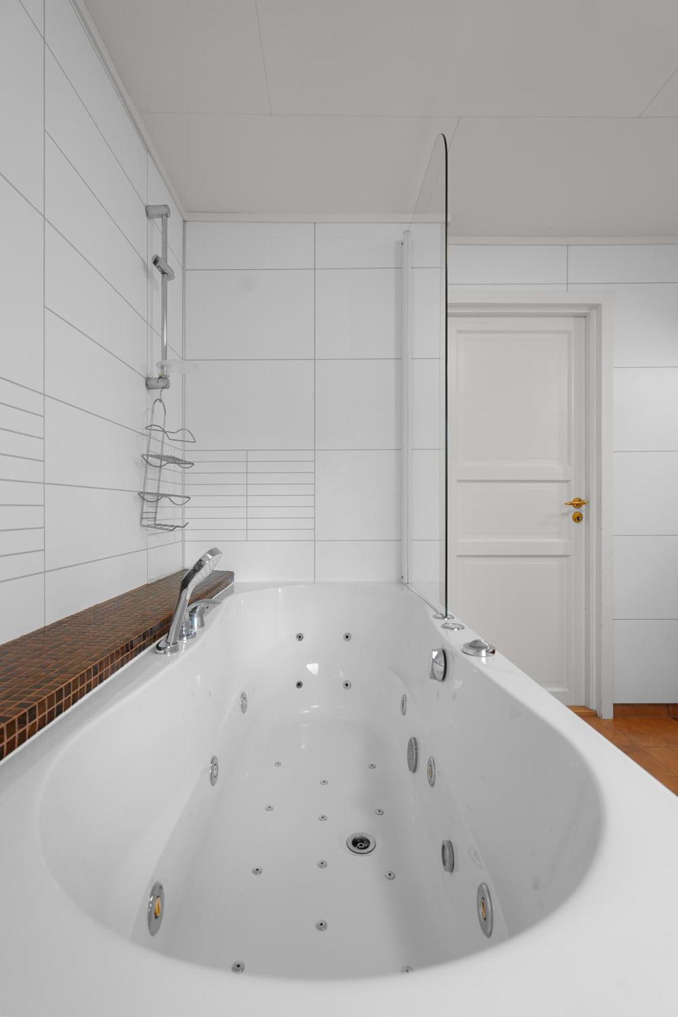 Spacious & Lovely Aurora I Free Parking Ferienhaus
